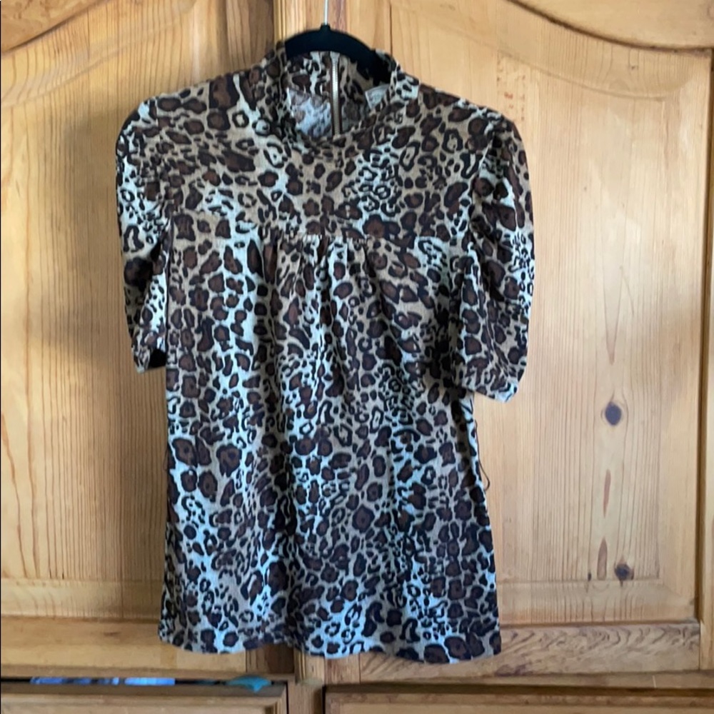 Stylish and modern  safari style top